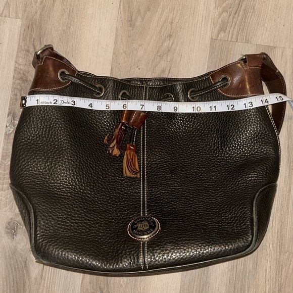 Dooney & Bourke Black and Brown Hobo shoulder bucket bag - Picture 6 of 13